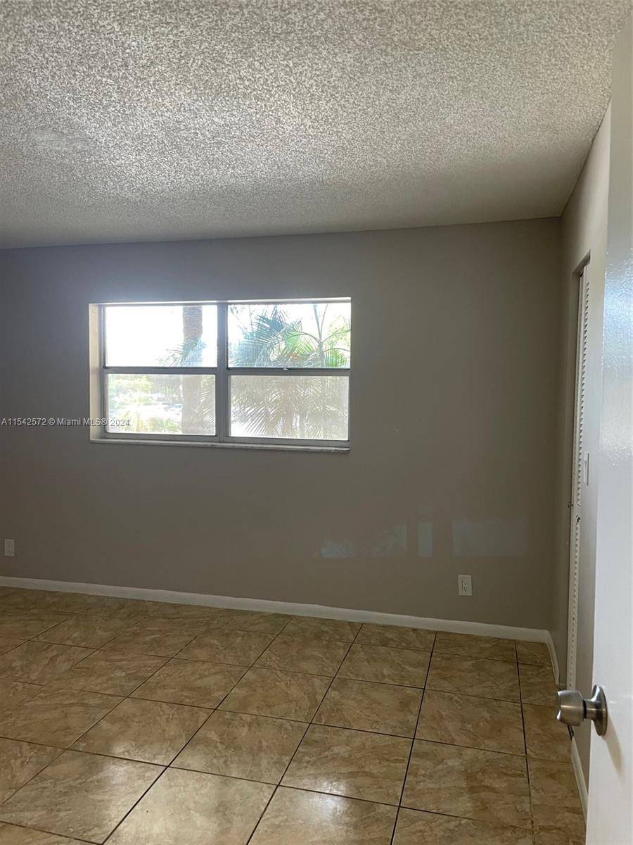 Lauderhill, FL 33319,6260 S Falls Cir Dr #213