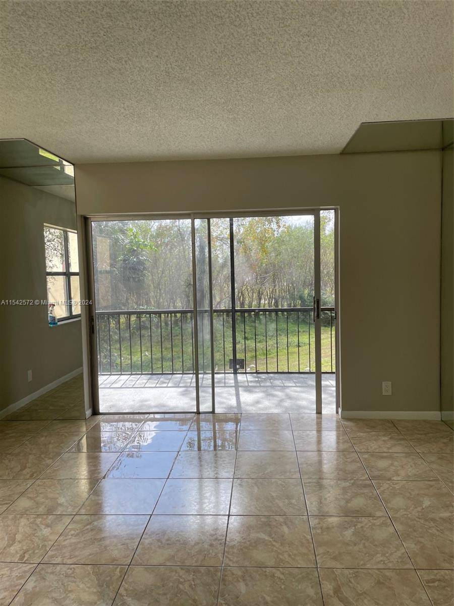 Lauderhill, FL 33319,6260 S Falls Cir Dr #213