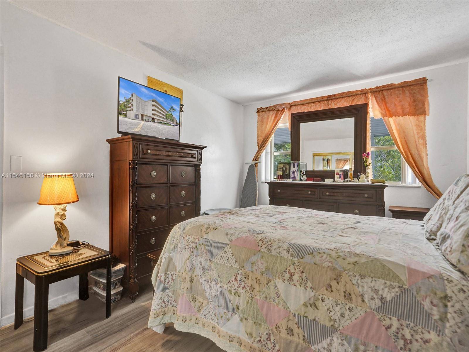 Hollywood, FL 33021,4650 Washington St #209
