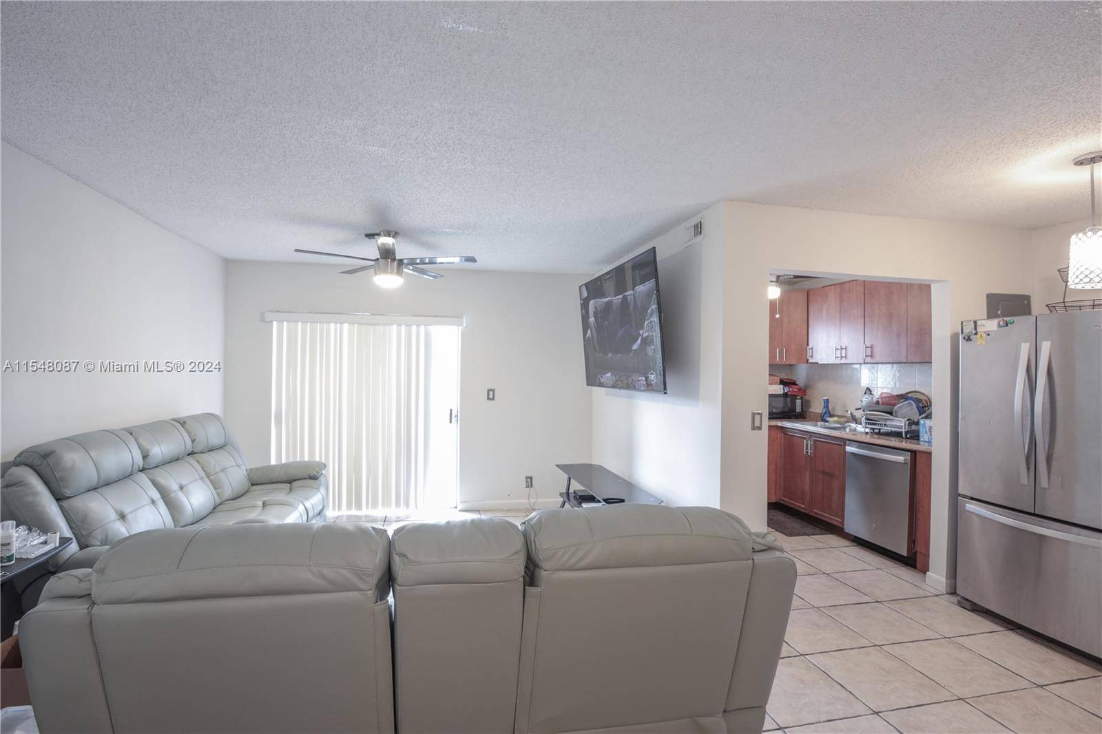 Plantation, FL 33313,7561 NW 16th St #2305