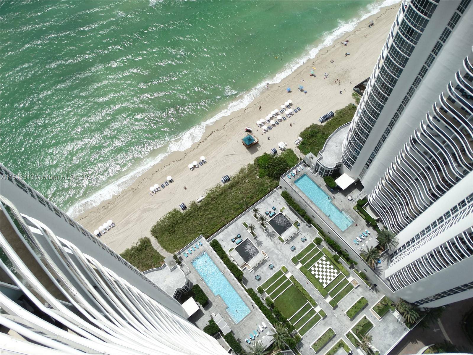 Sunny Isles Beach, FL 33160,15901 Collins Ave #3907