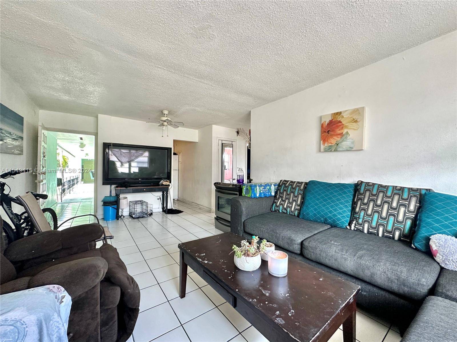 Hialeah, FL 33012,855 W 29th St #14