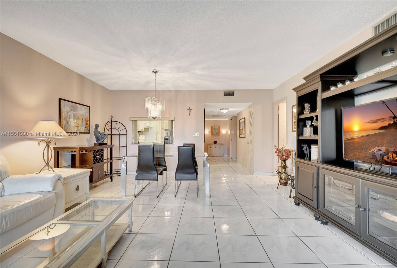 Pompano Beach, FL 33069,2800 N Palm Aire #310