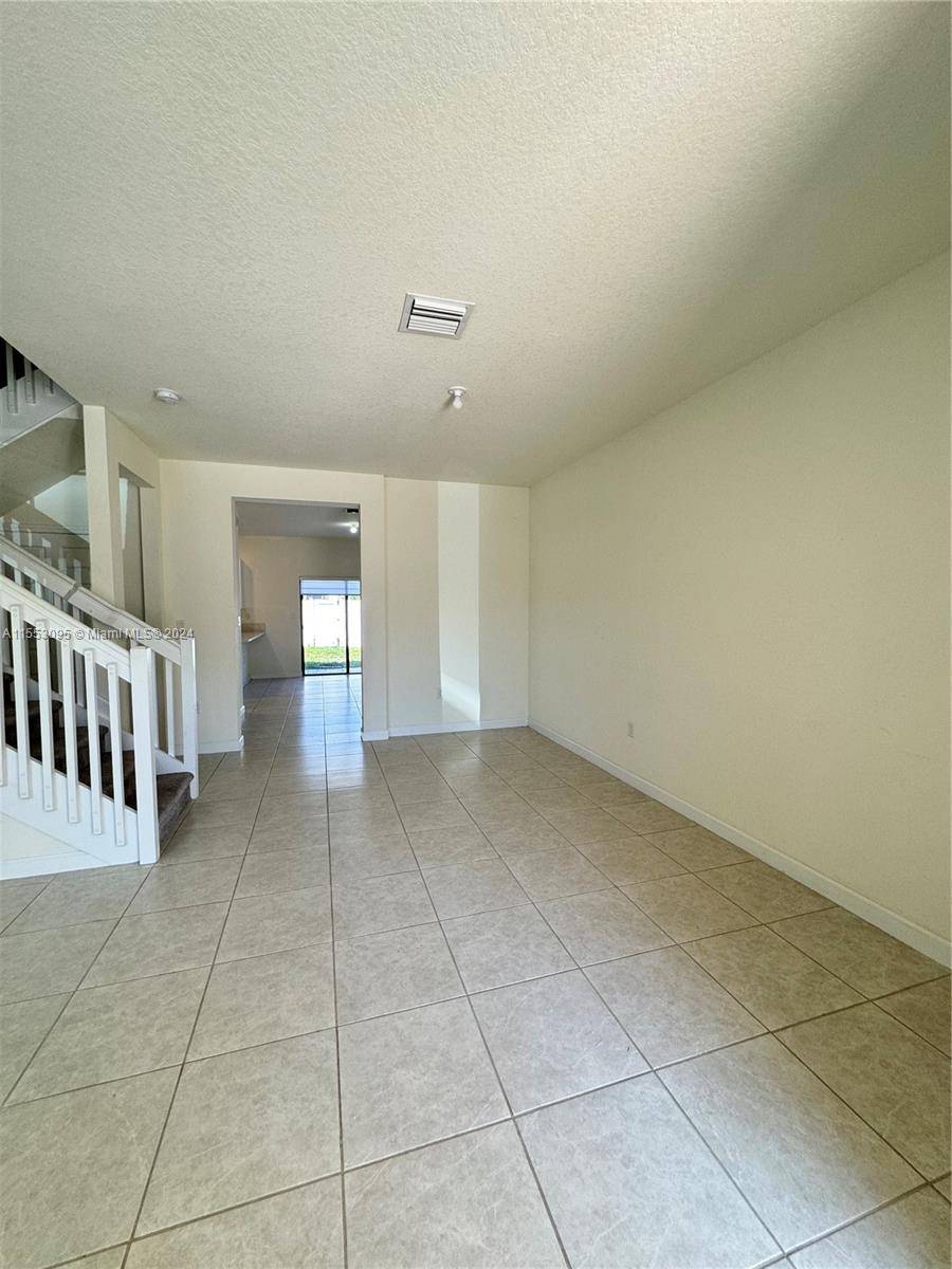 Hialeah, FL 33018,3253 W 106th Ter #3253