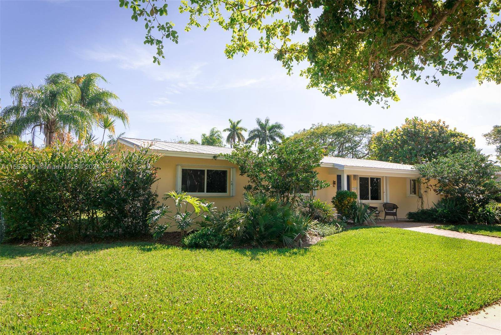 Pinecrest, FL 33156,7310 SW 96th St