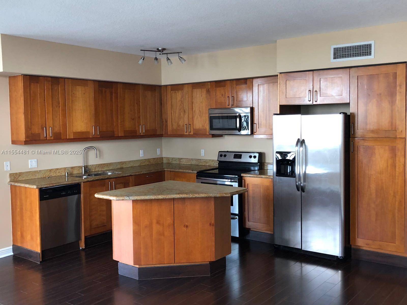 Hallandale Beach, FL 33009,1755 E Hallandale Beach Blvd #2002E