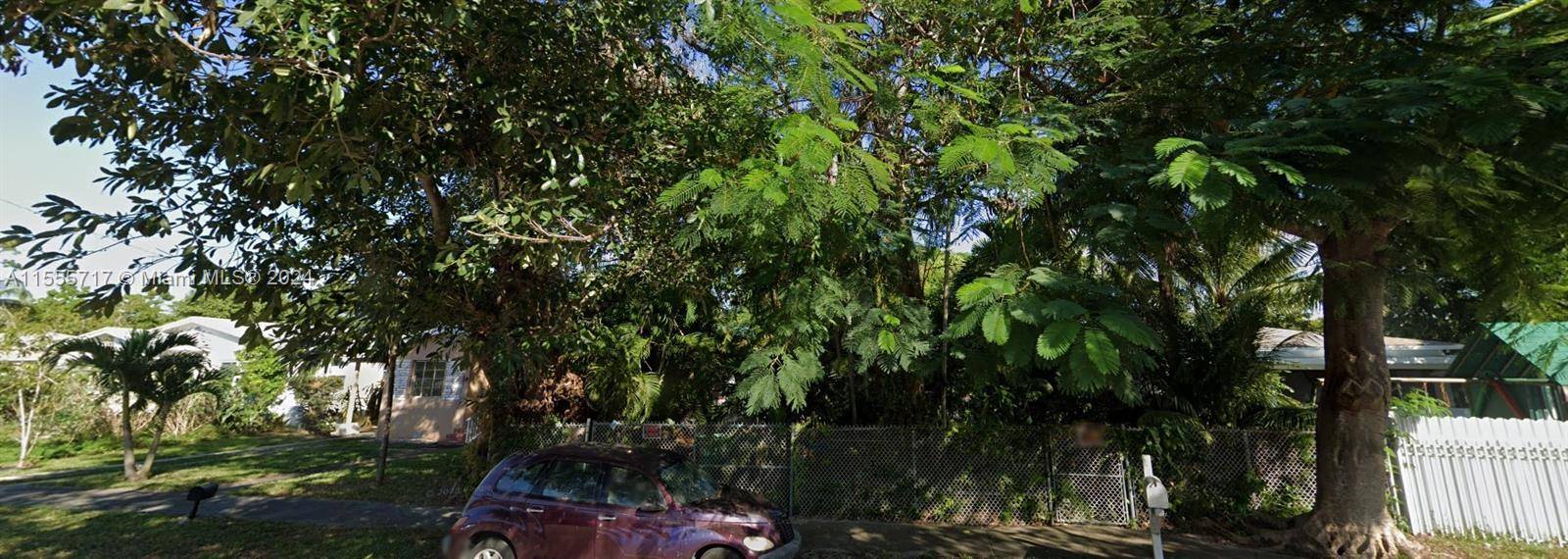 Miami, FL 33168,11 NW 117 Street
