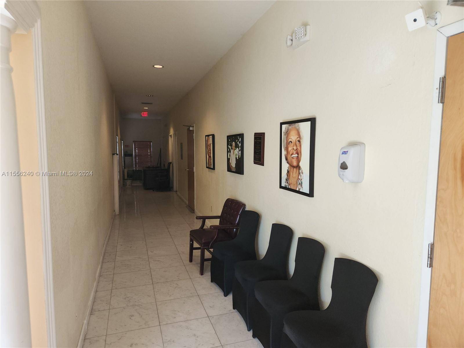North Miami, FL 33161,14300 W Dixie Hwy