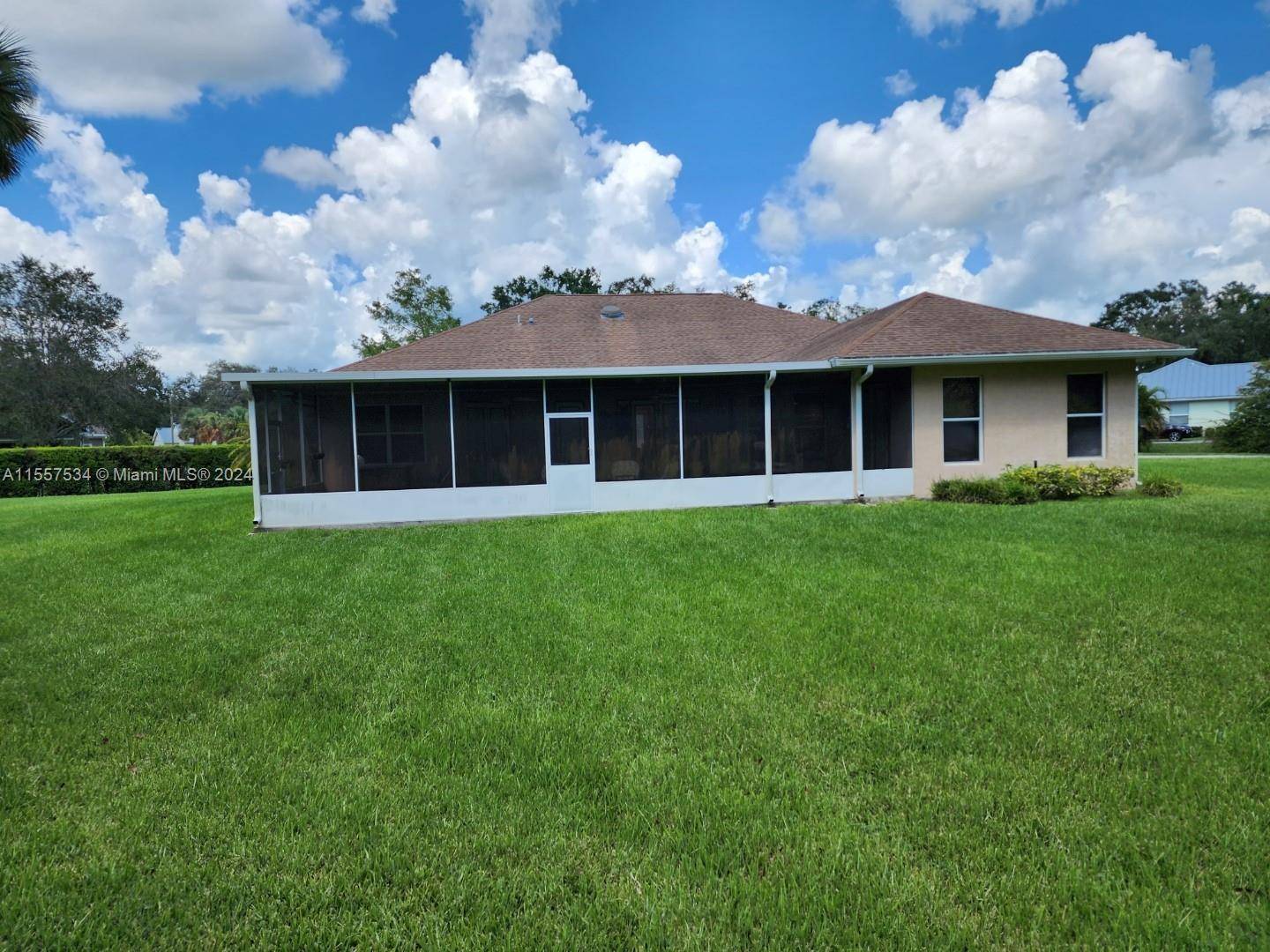 Okeechobee, FL 34974,2526 SW 21ST CT.