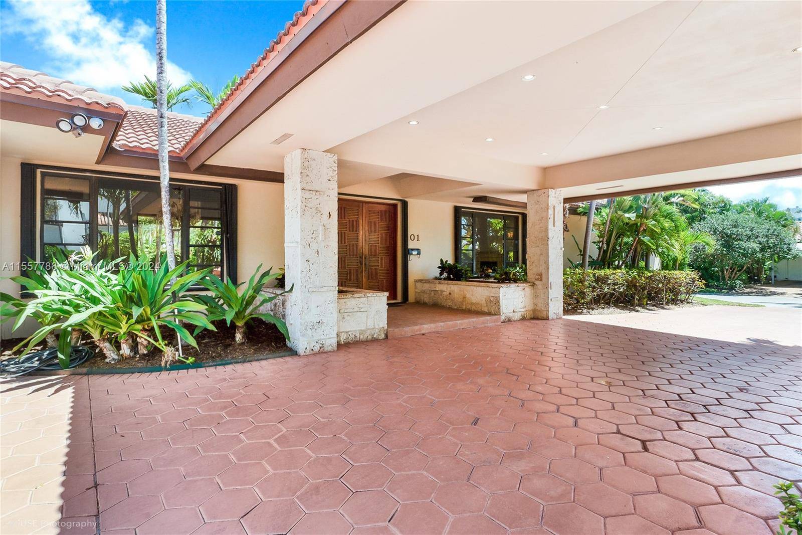Key Biscayne, FL 33149,101 Island Dr