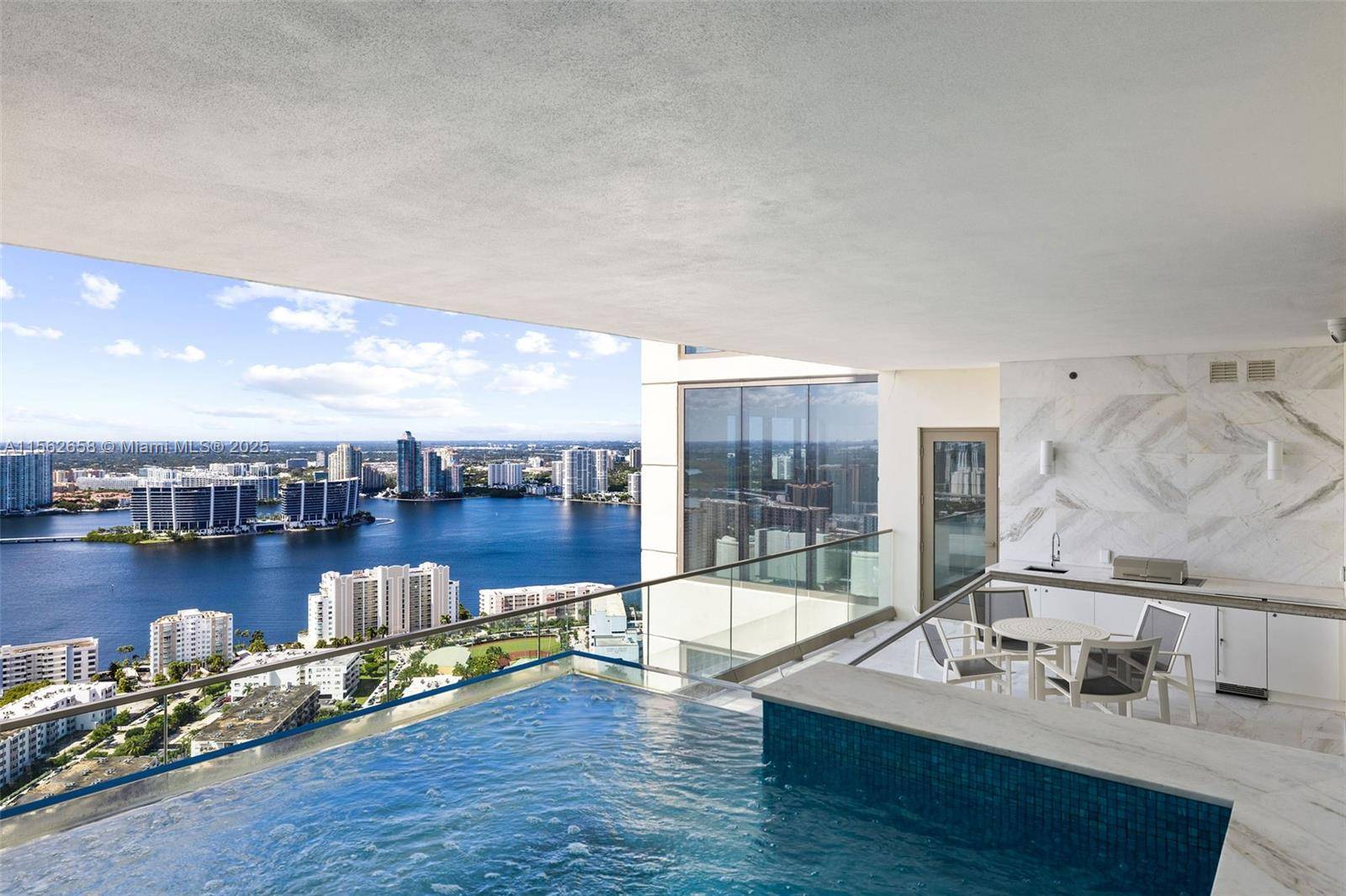 Sunny Isles Beach, FL 33160,17901 Collins Ave #3406