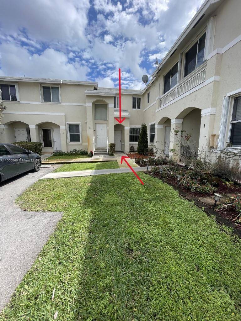 Miami, FL 33179,870 NE 212th Ter #3