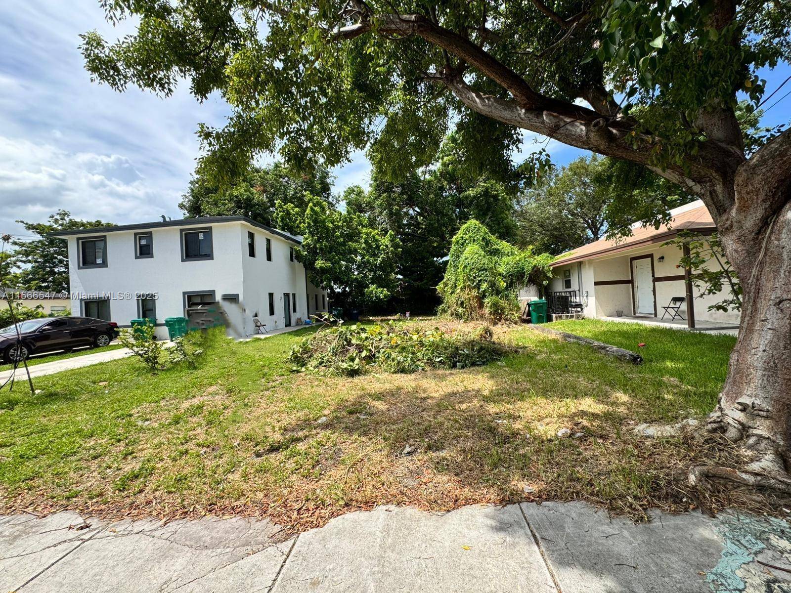 Miami, FL 33147,1841 NW 70th St