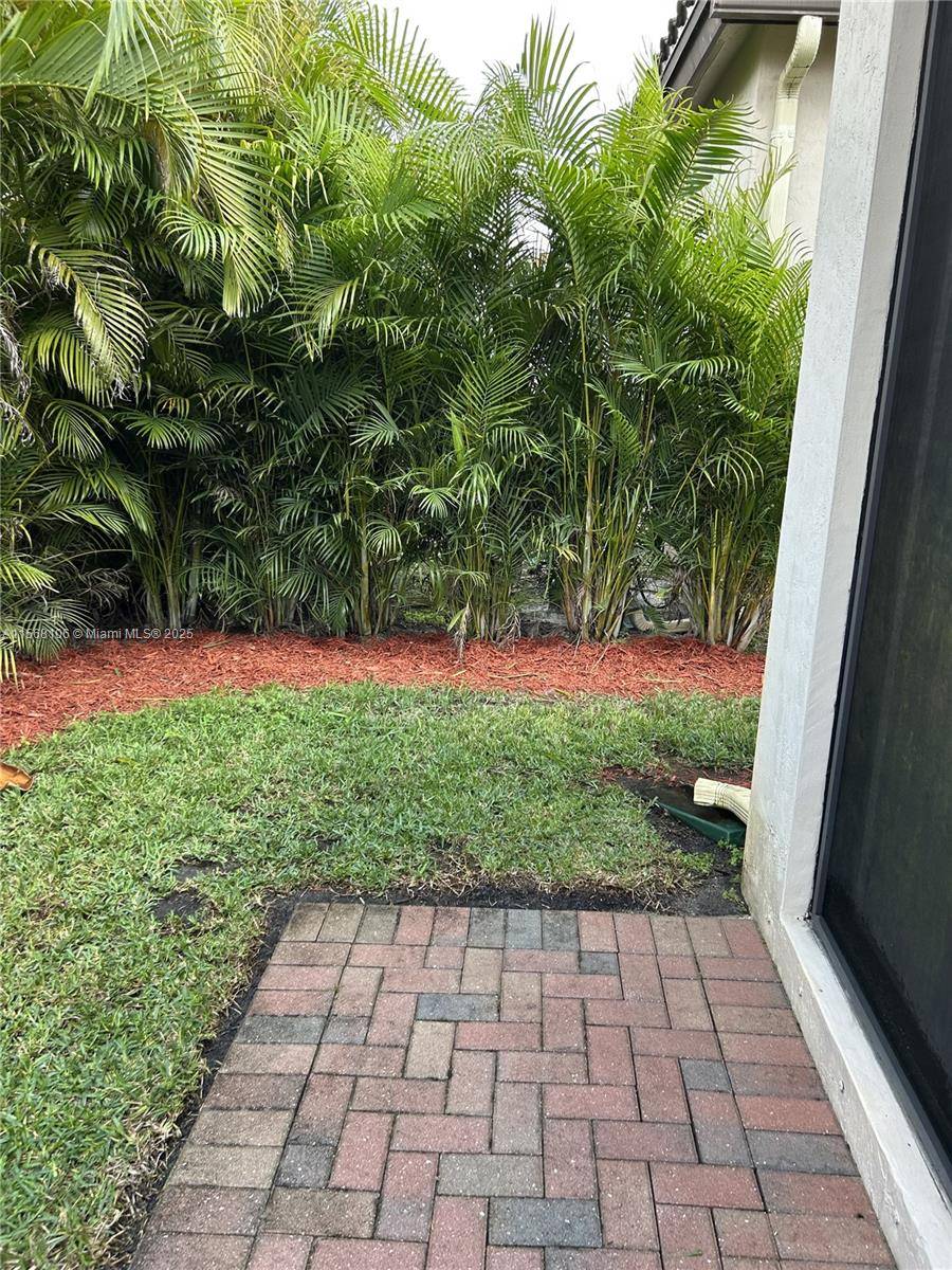 Ave Maria, FL 34142,5506 Useppa Dr