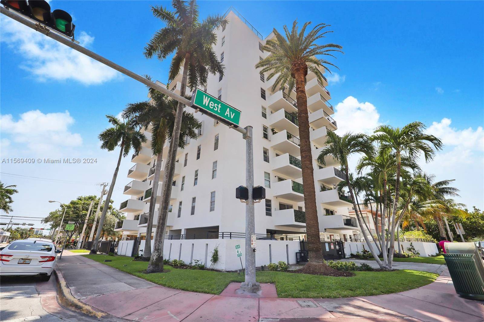 Miami Beach, FL 33139,1455 West Ave #502