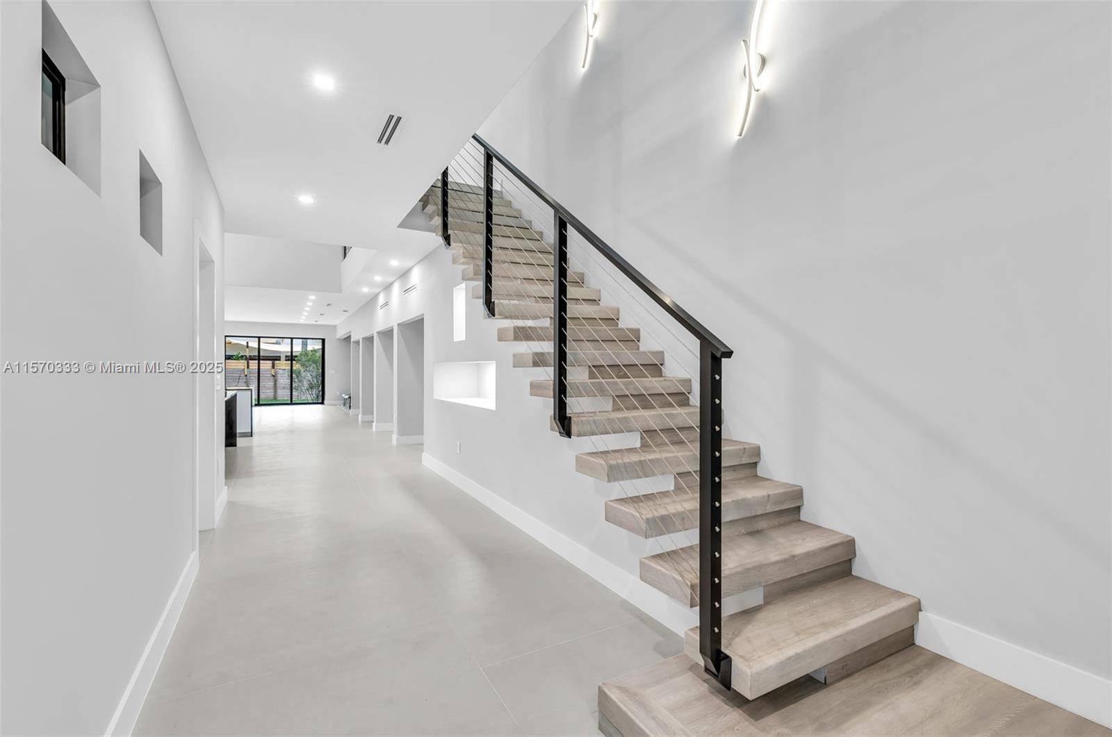 Fort Lauderdale, FL 33315,808 SW 9th St #808