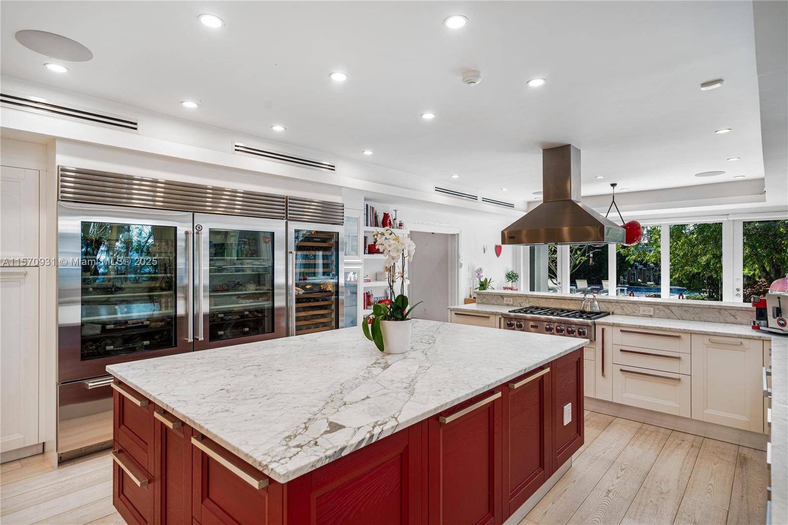 Miami Beach, FL 33141,6320 Allison Rd