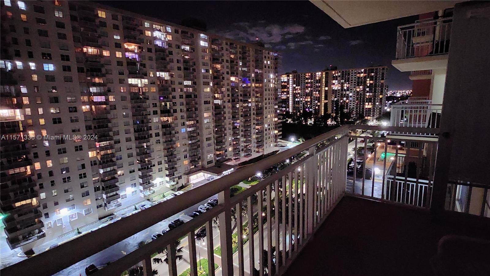 Sunny Isles Beach, FL 33160,251 174th St #1414