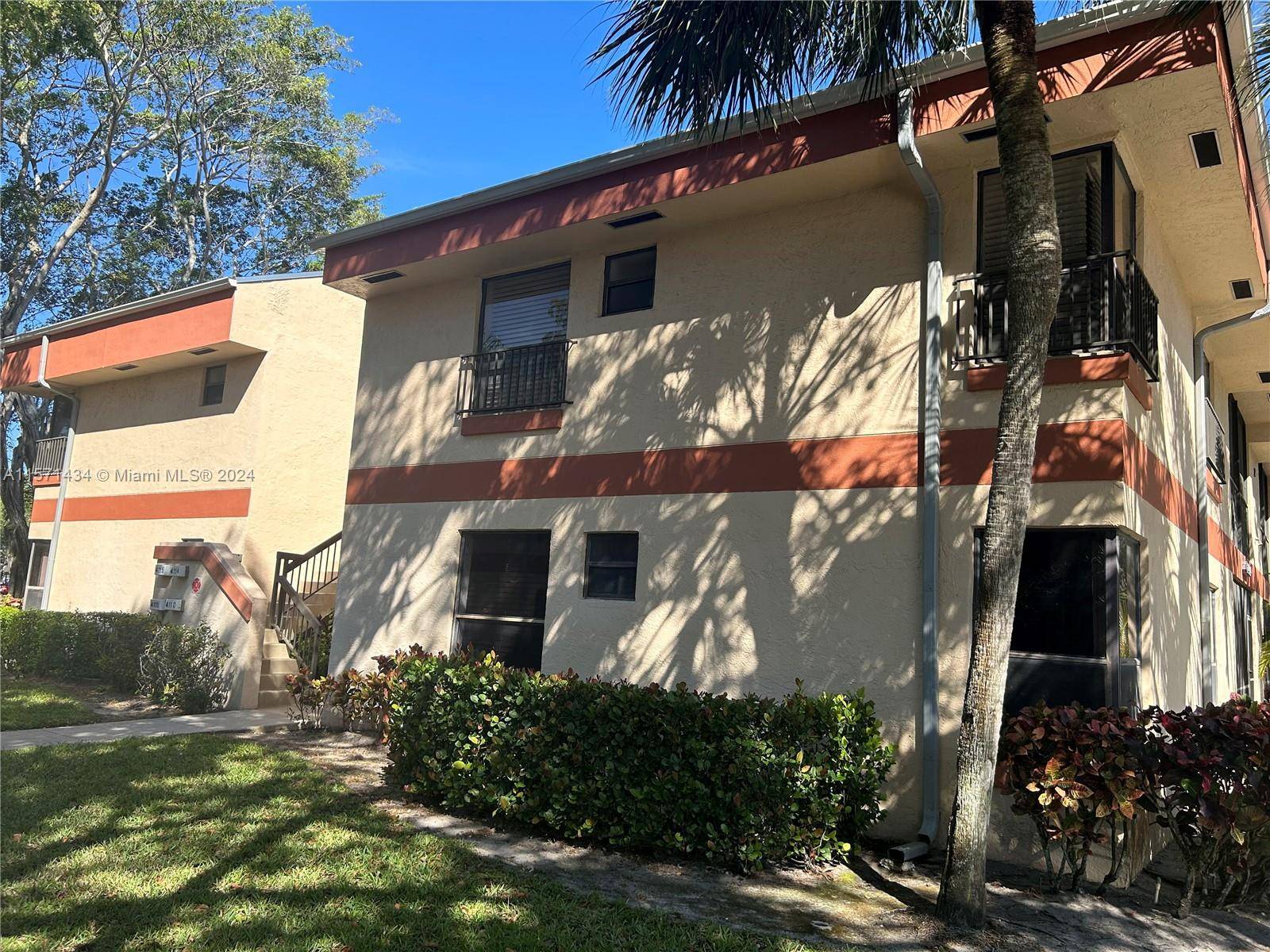 Coconut Creek, FL 33066,4110 S Carambola Cir S #2111