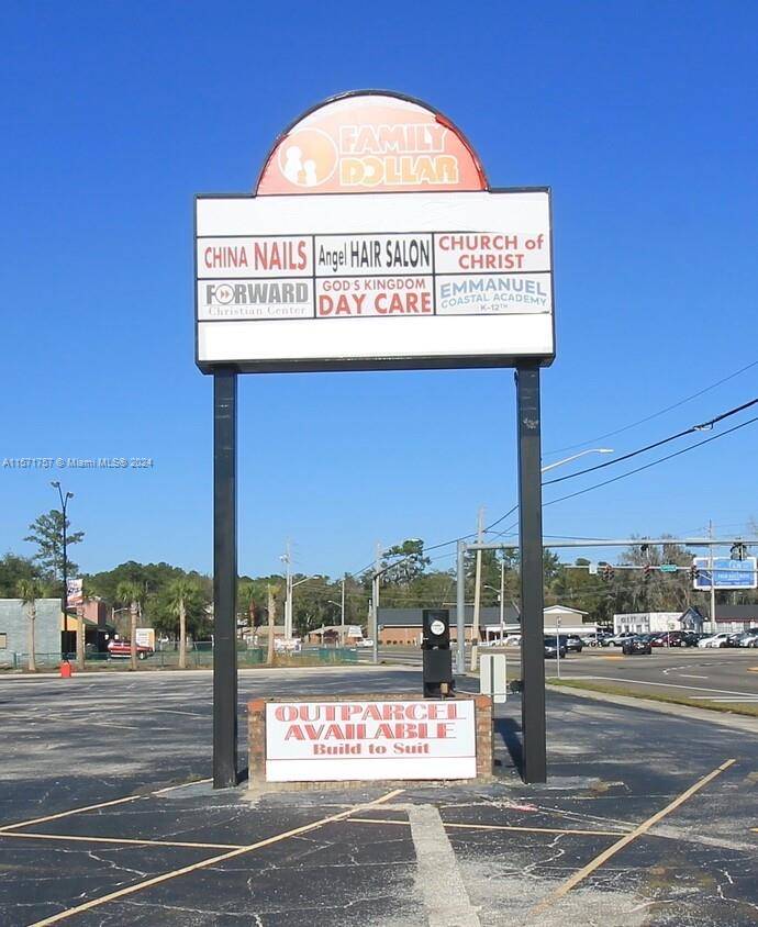 Jacksonville, FL 32218,10696 Lem Turner Road #07