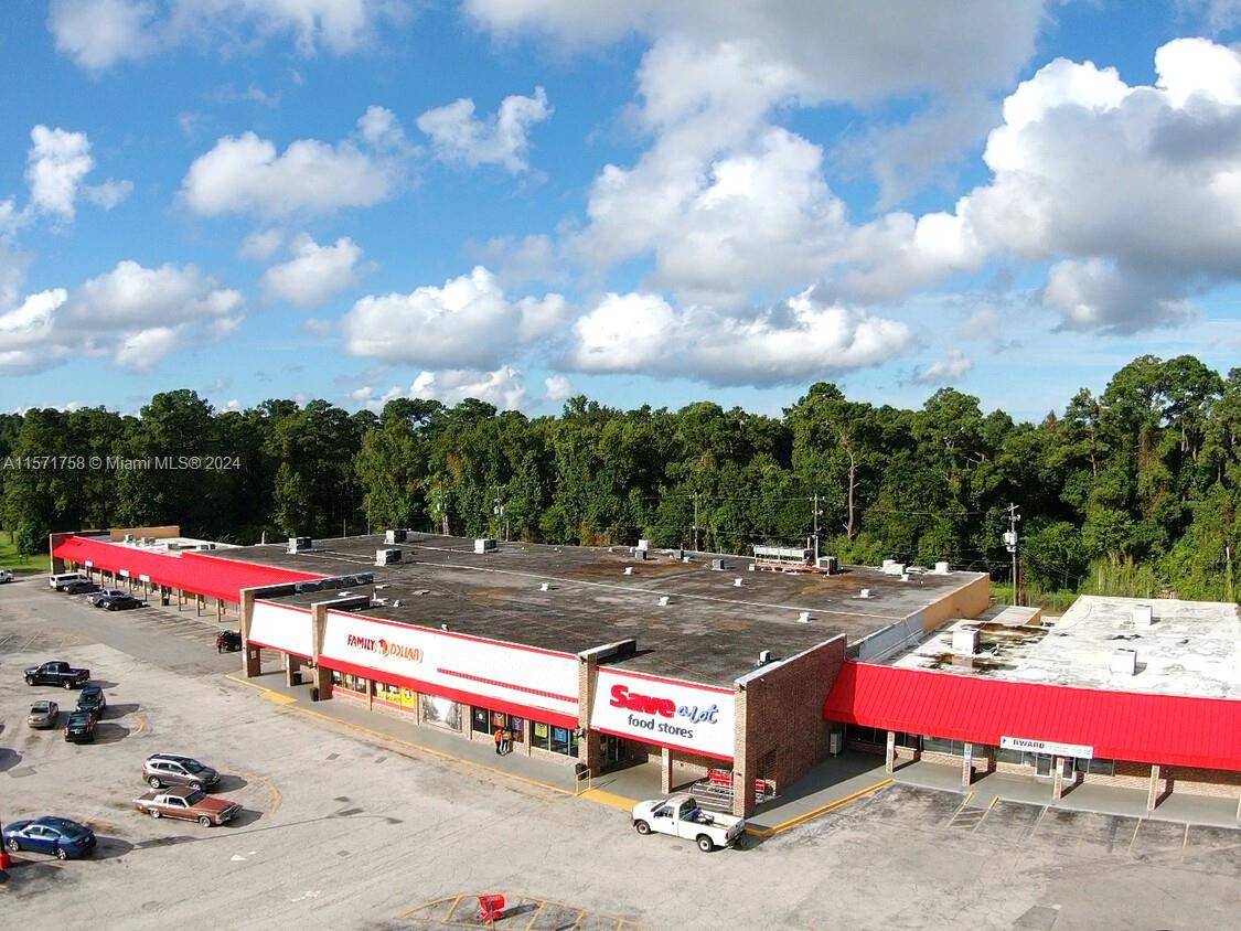 Jacksonville, FL 32218,10696 Lem Turner Road #6