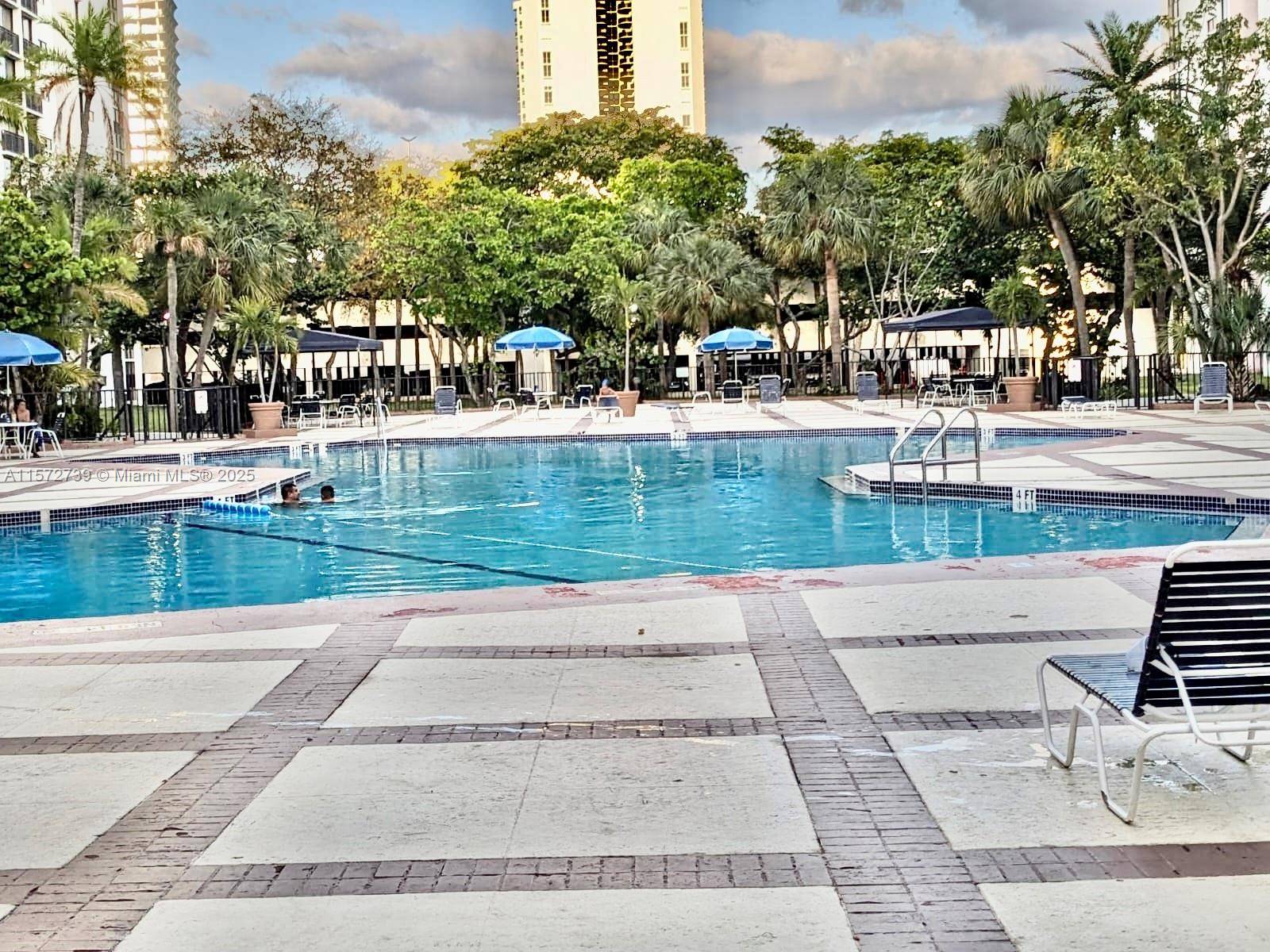 Sunny Isles Beach, FL 33160,16909 N Bay Rd #103