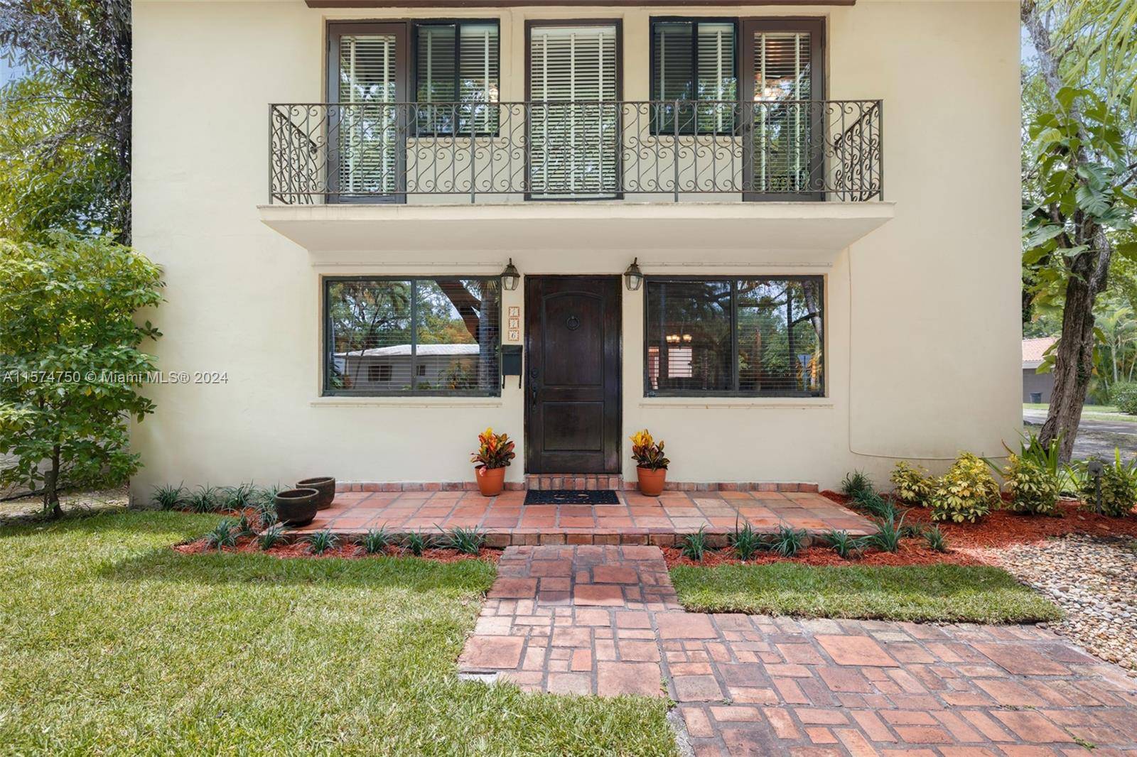 Coral Gables, FL 33134,446 Minorca Ave