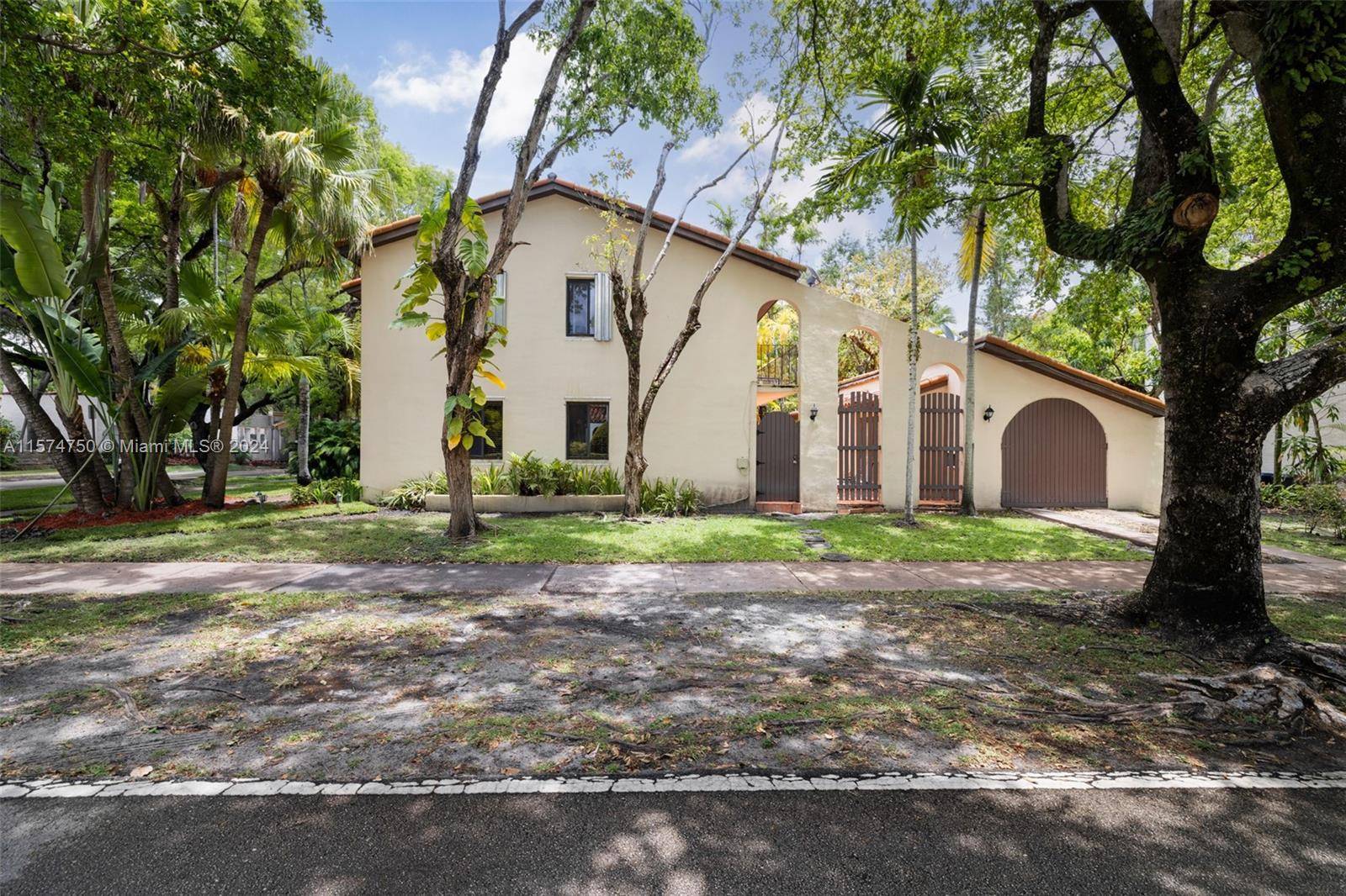 Coral Gables, FL 33134,446 Minorca Ave
