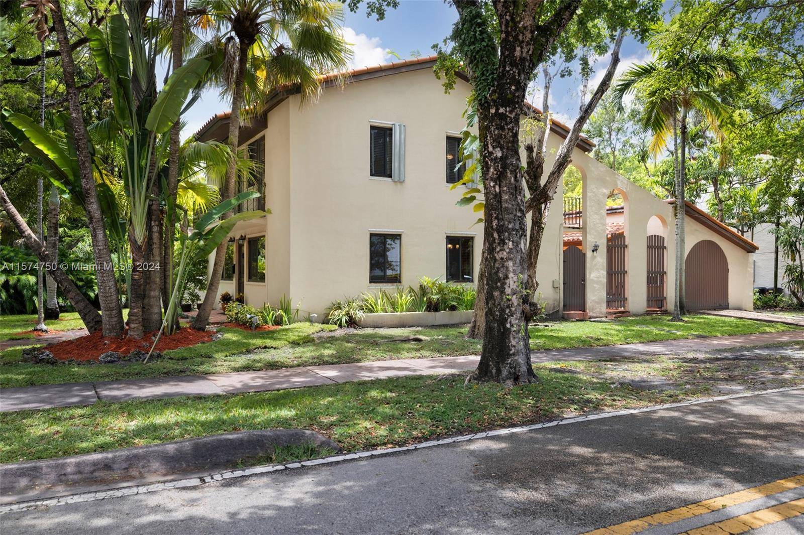 Coral Gables, FL 33134,446 Minorca Ave