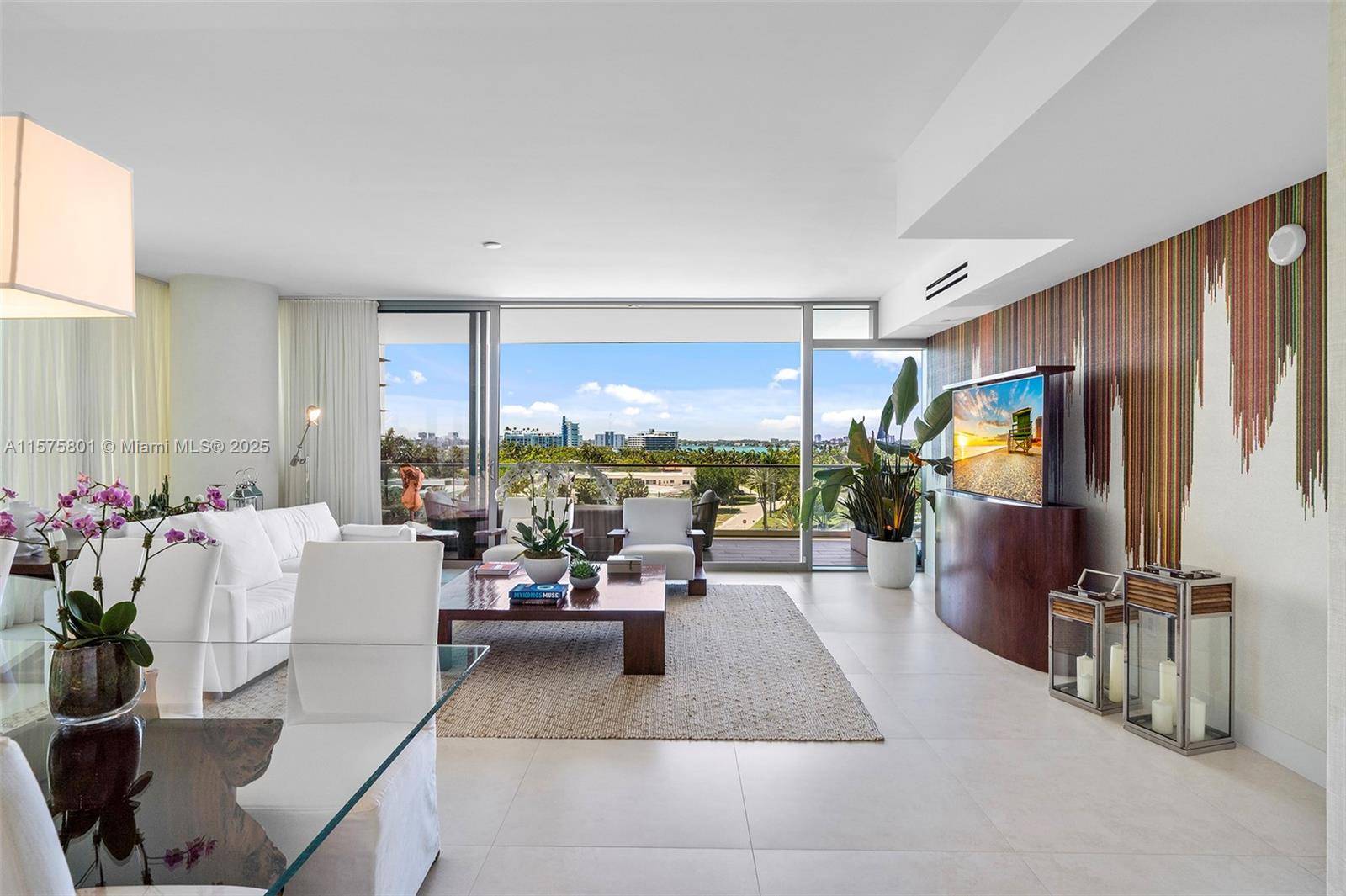 Bal Harbour, FL 33154,10201 Collins Ave #611
