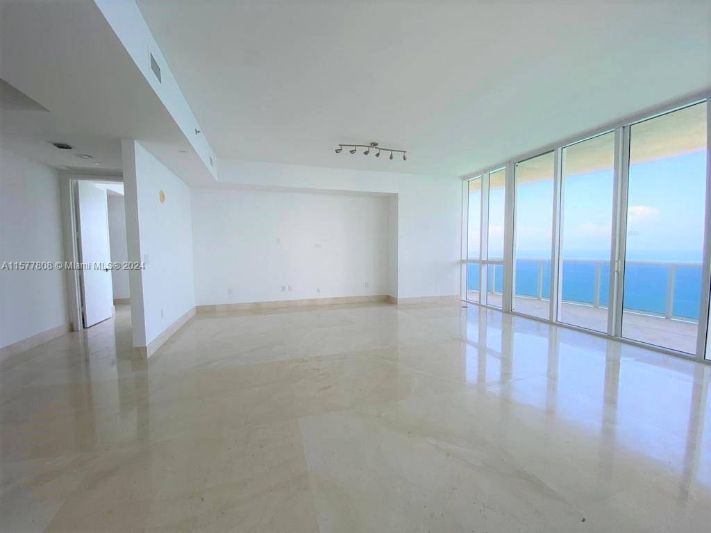 Sunny Isles Beach, FL 33160,16001 Collins Ave #2401