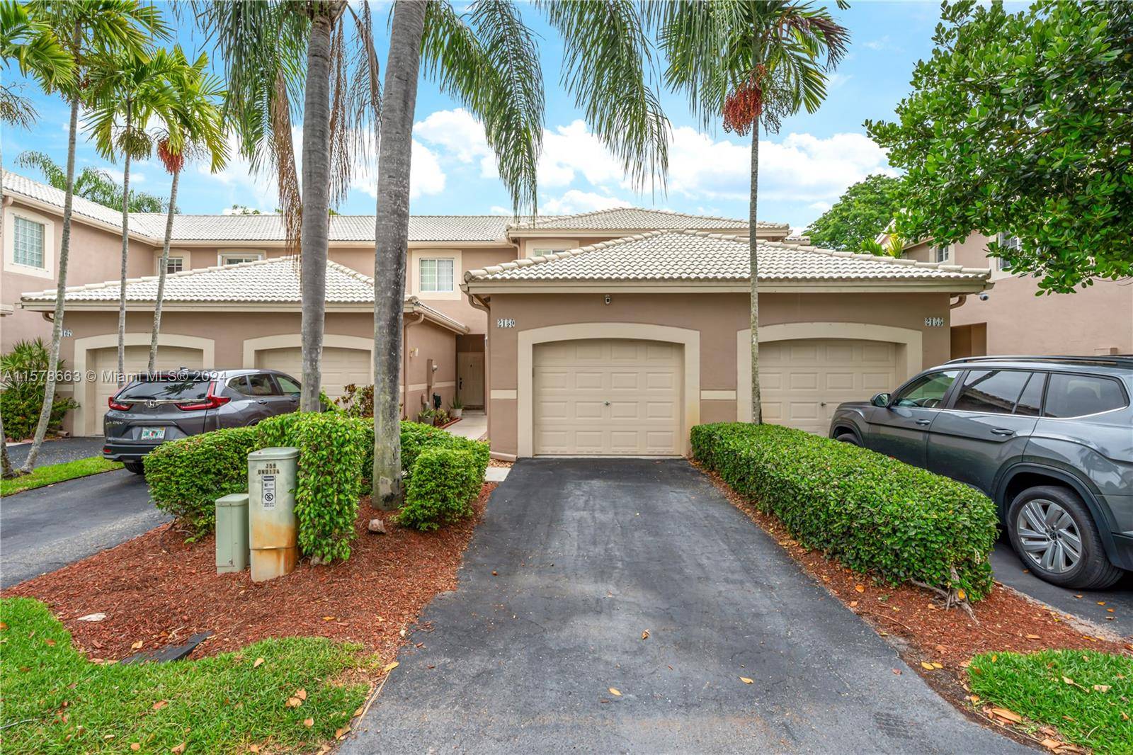 Weston, FL 33327,2159 Madeira Dr