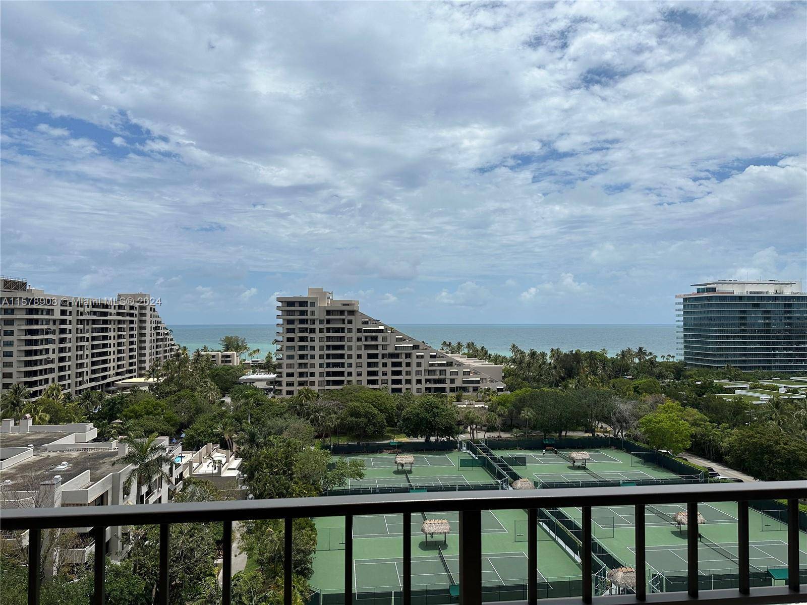 Key Biscayne, FL 33149,151 Crandon Blvd #1002