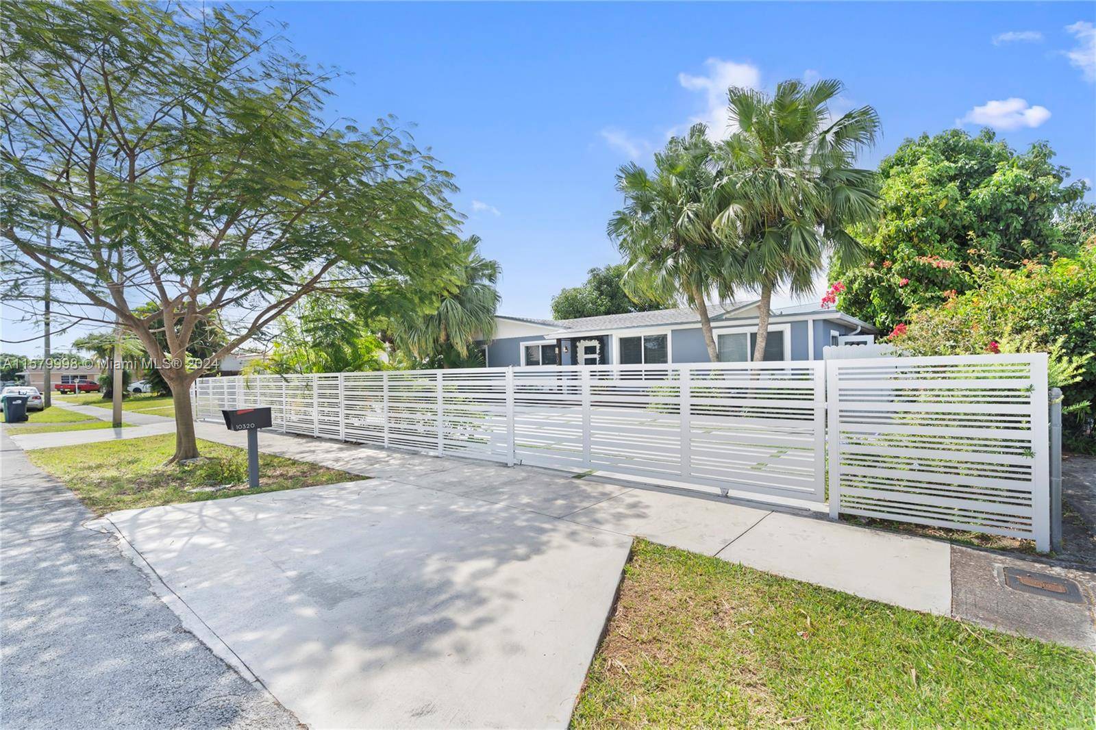 Miami, FL 33165,10320 SW 40th Ter
