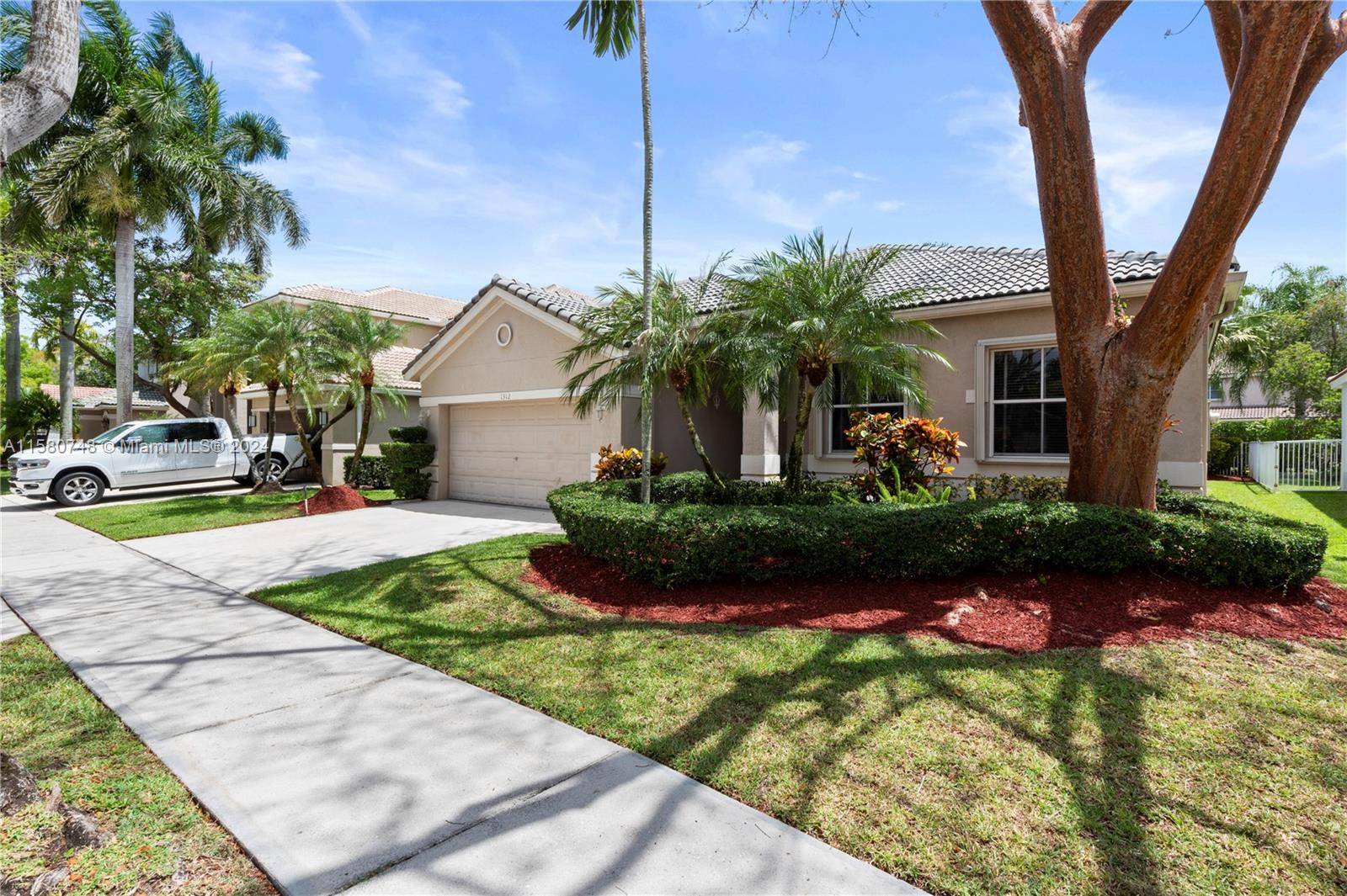 Weston, FL 33327,1312 Chenille Cir