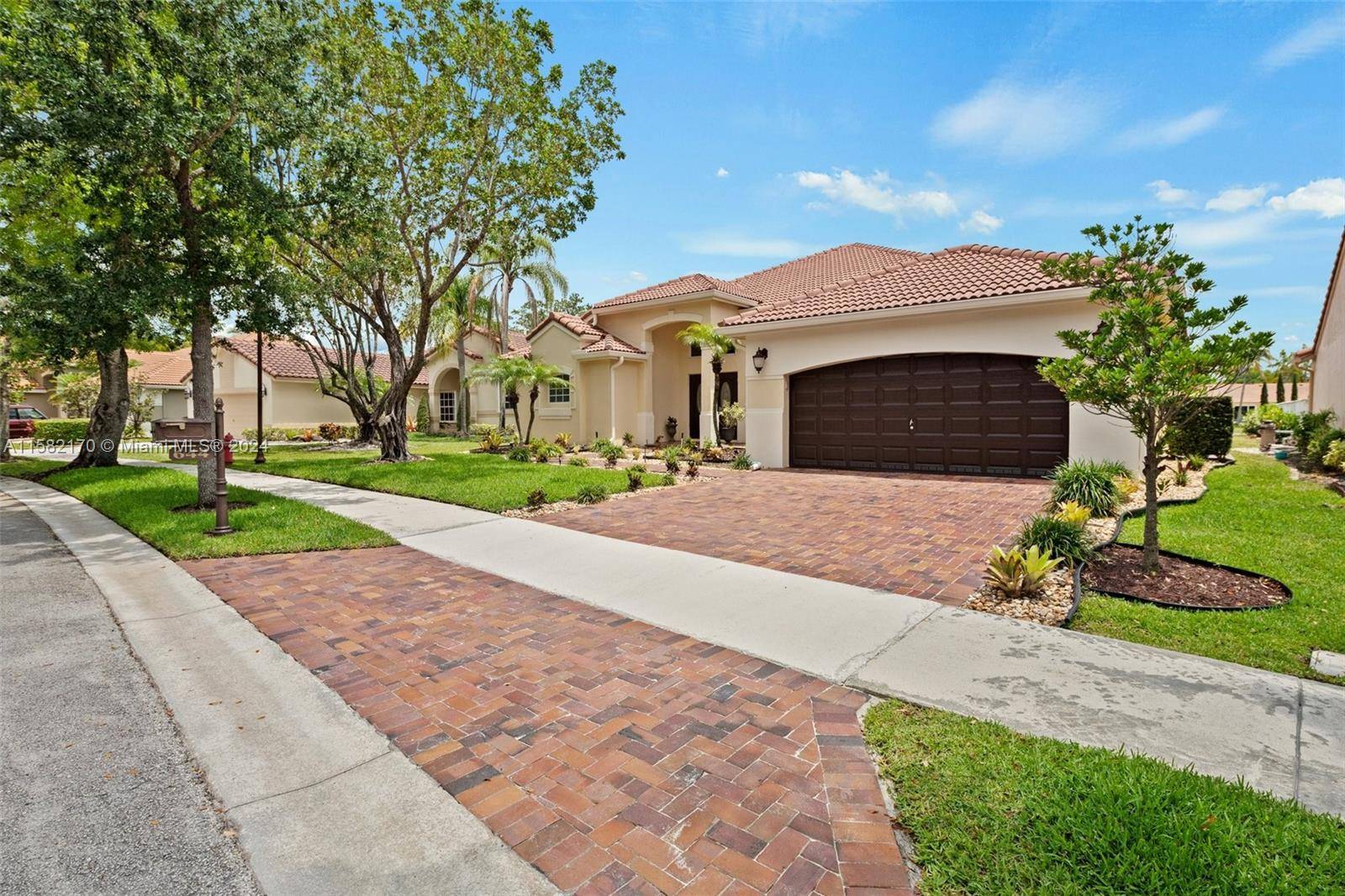 Weston, FL 33326,644 Verona Pl