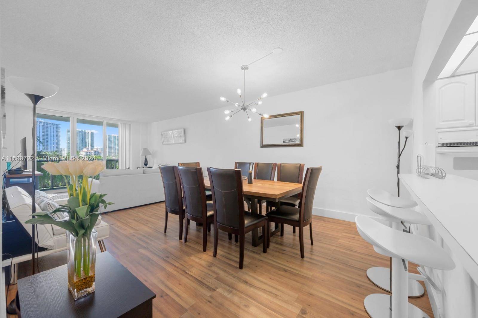 Sunny Isles Beach, FL 33160,19370 Collins Ave #422