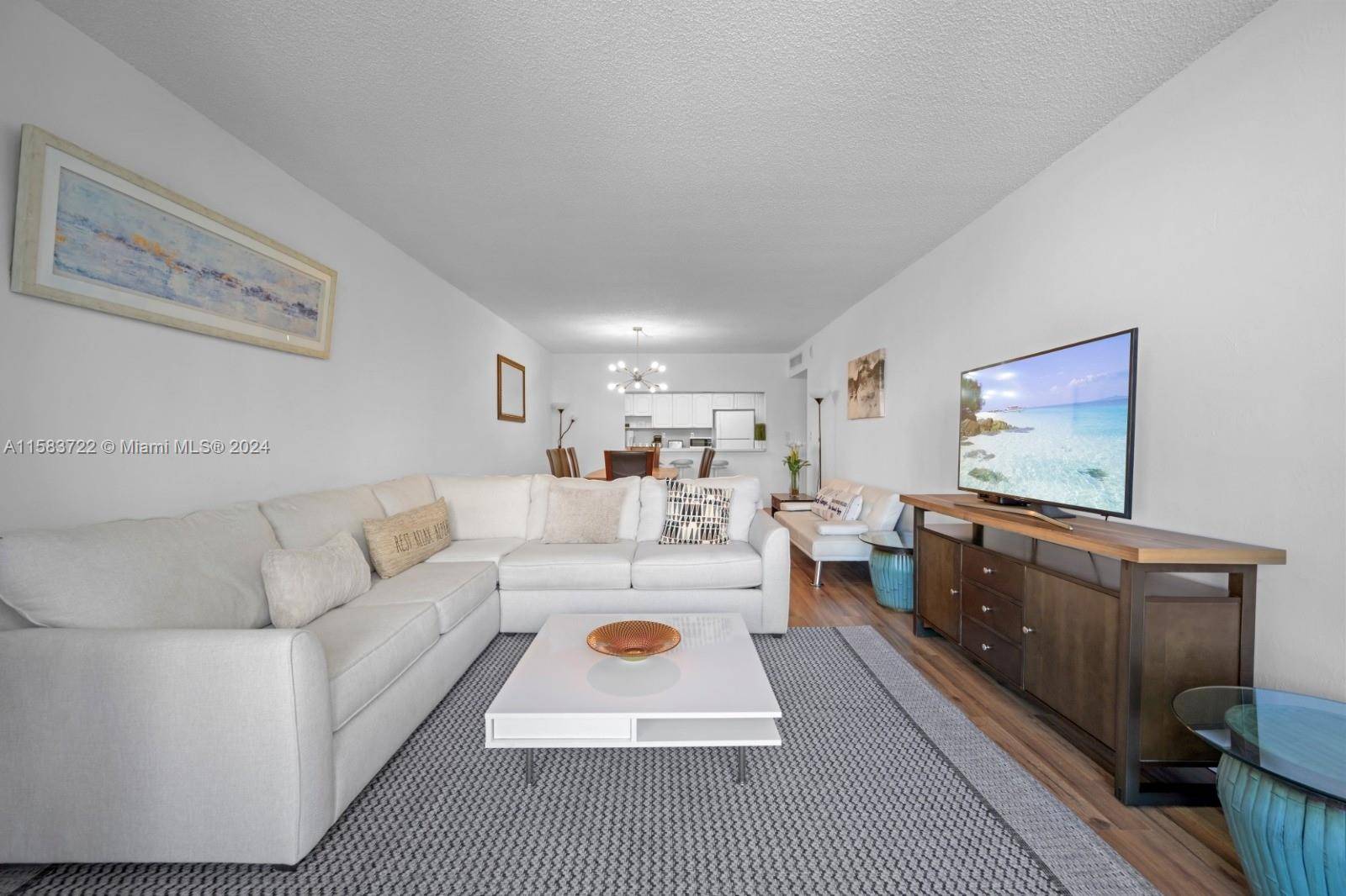 Sunny Isles Beach, FL 33160,19370 Collins Ave #422