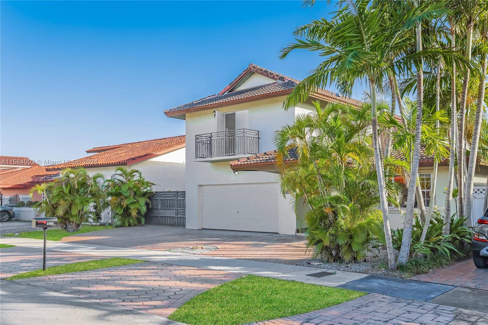 Miami, FL 33165,9970 SW 26th St