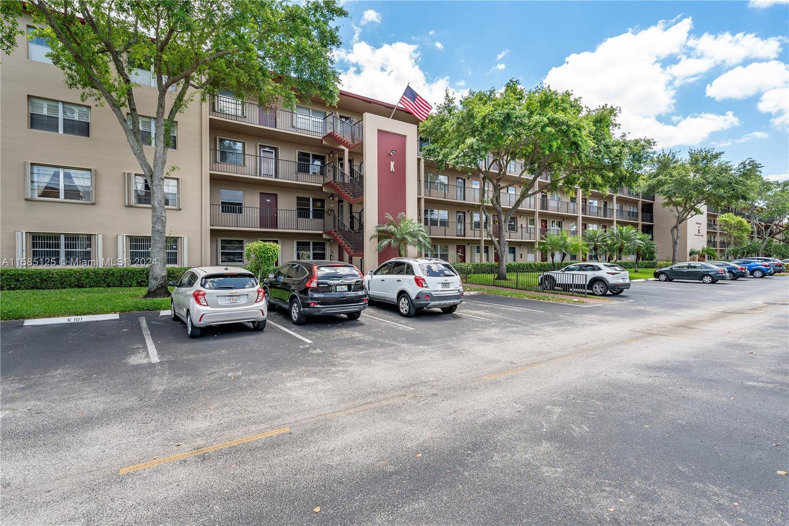 Pembroke Pines, FL 33027,801 SW 133rd Ter #305K