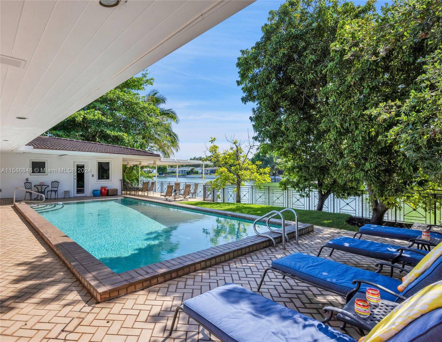 South Miami, FL 33143,5700 SW 63rd Ct