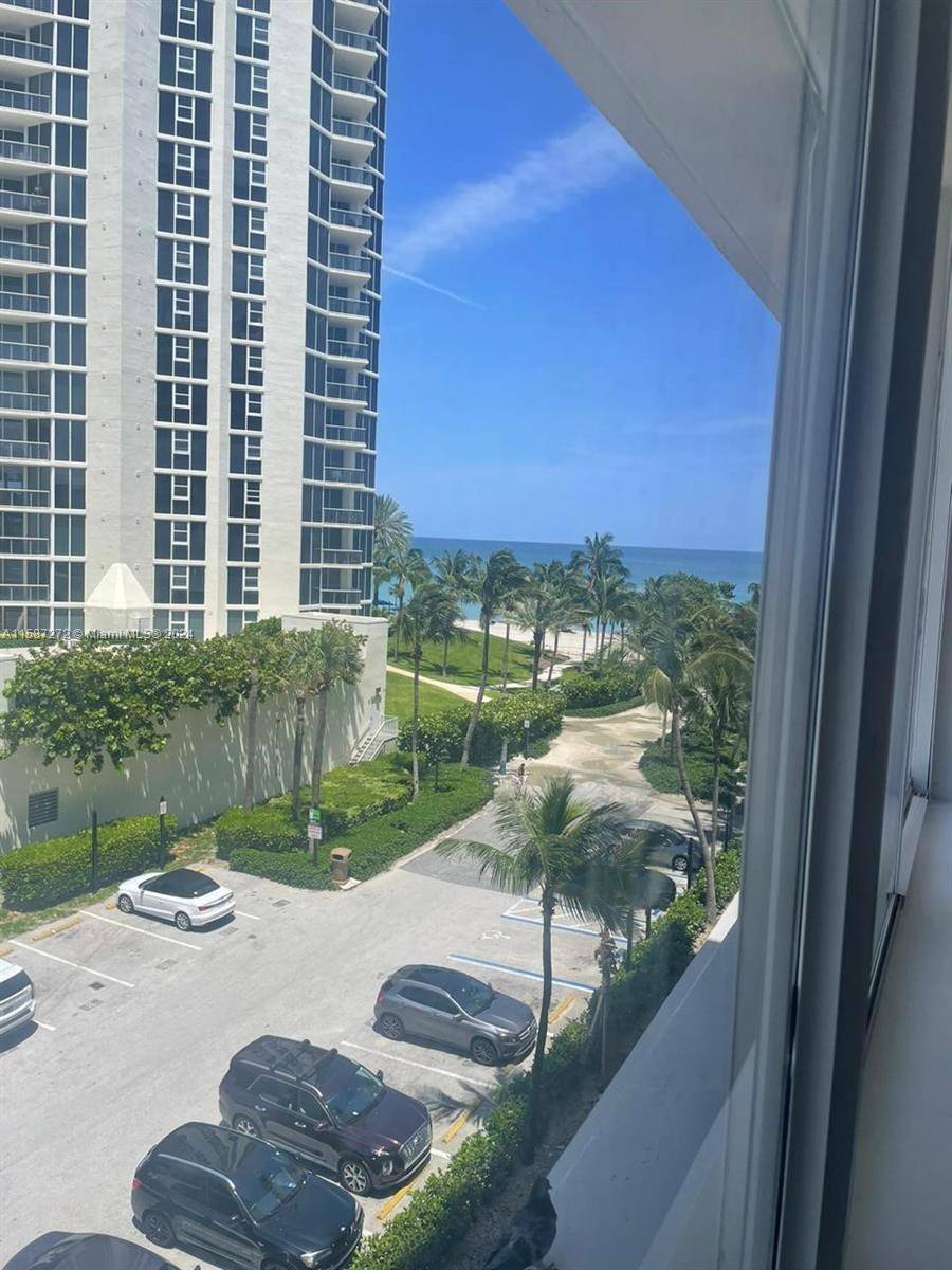 Sunny Isles Beach, FL 33160,19201 Collins Ave #330