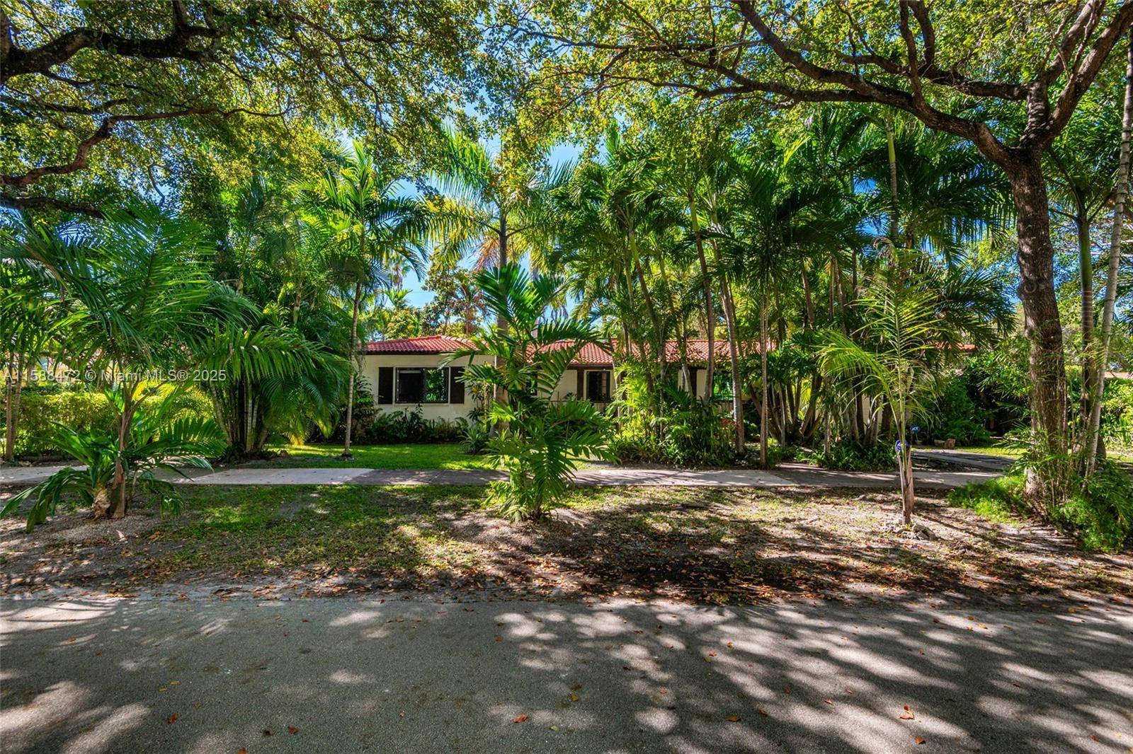 Coral Gables, FL 33134,320 San Sebastian Ave