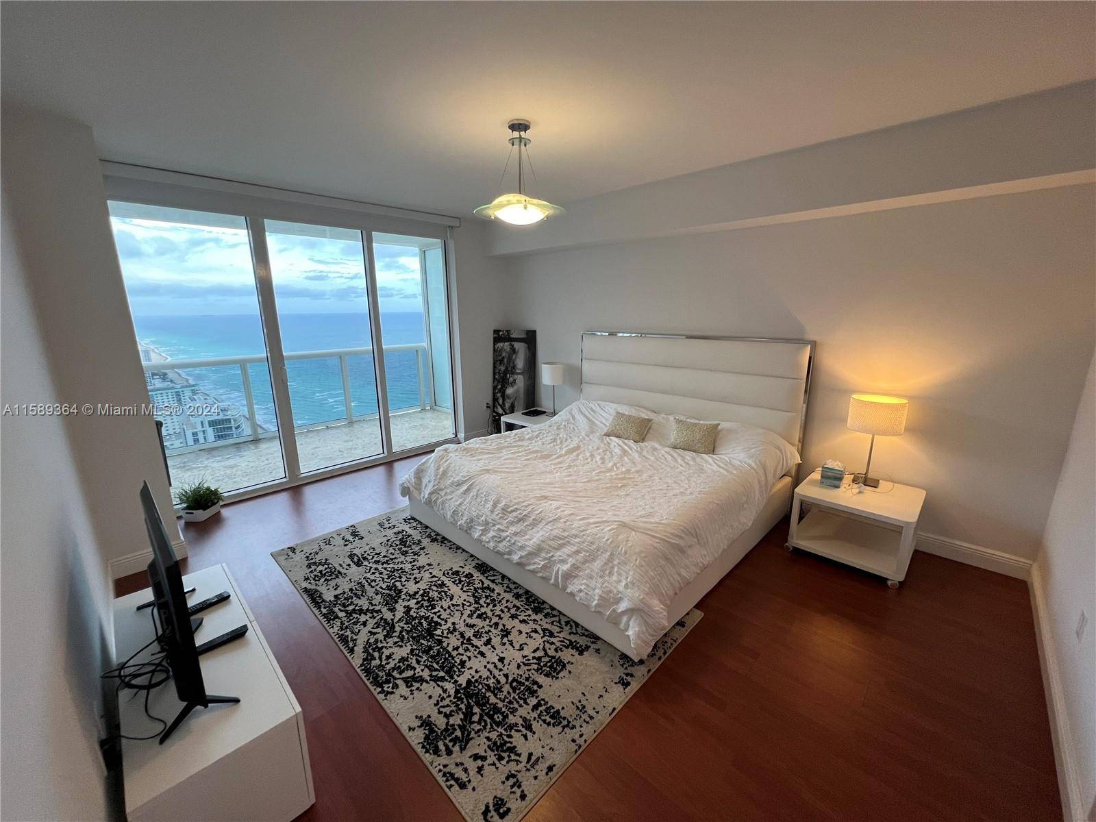 Hallandale Beach, FL 33009,1830 S Ocean Dr #4310