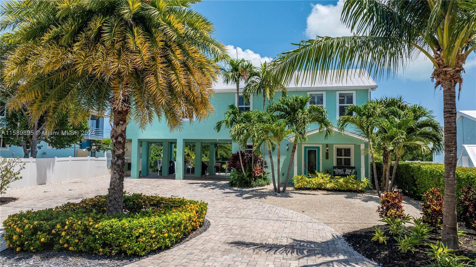 Islamorada, FL 33036,153 Venetian Way
