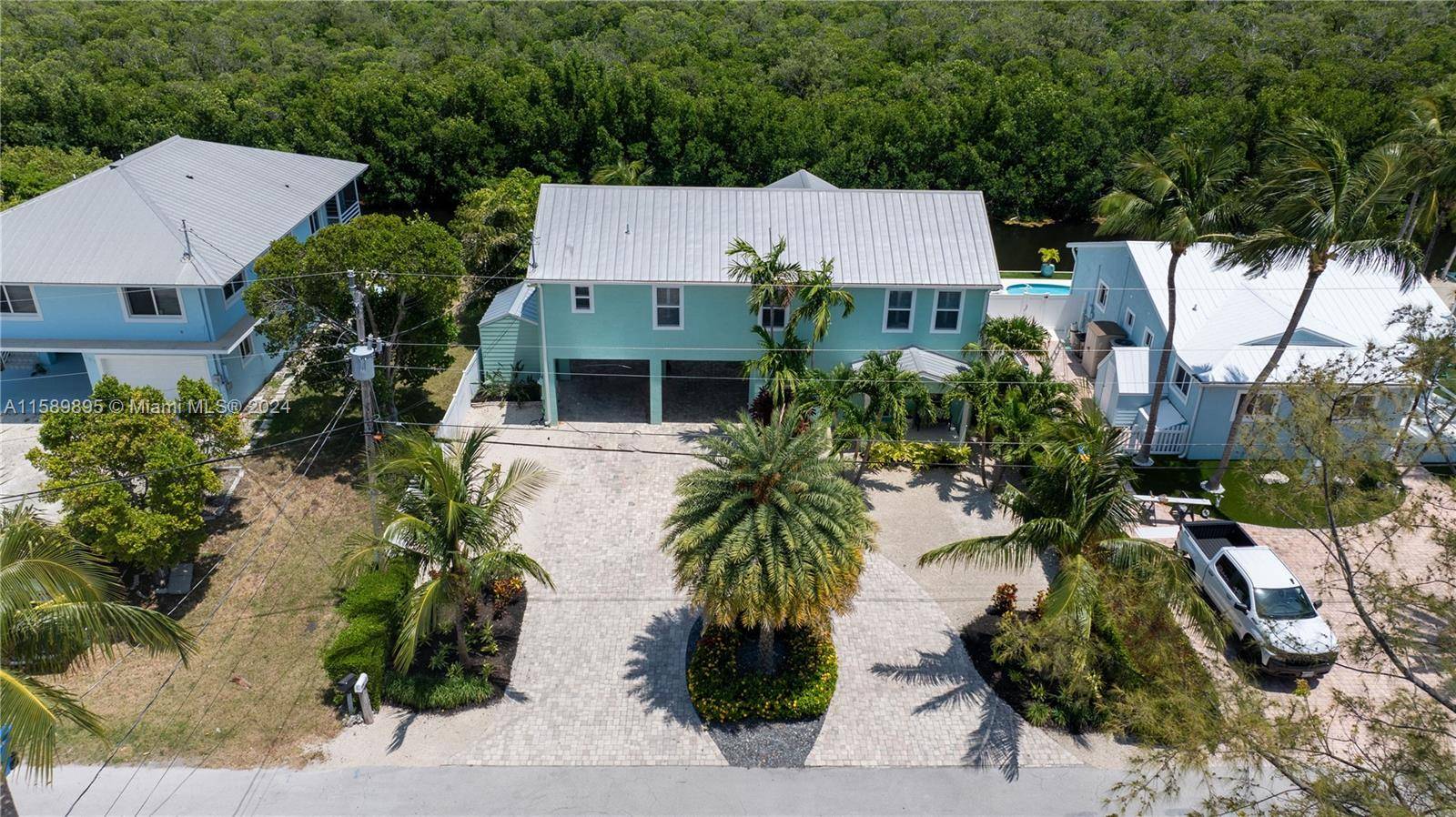 Islamorada, FL 33036,153 Venetian Way