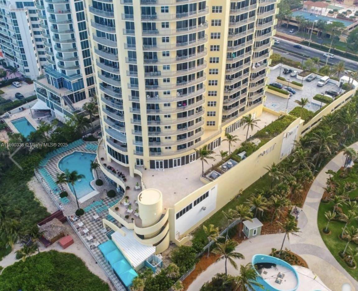 Sunny Isles Beach, FL 33160,17375 Collins Ave #705