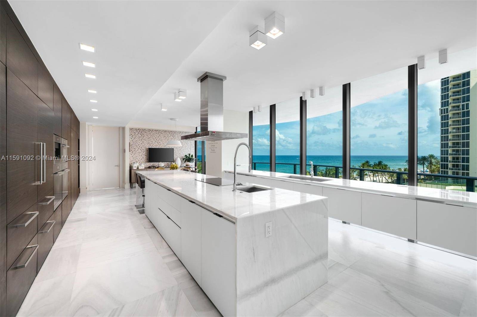 Sunny Isles Beach, FL 33160,19575 Collins Ave #5