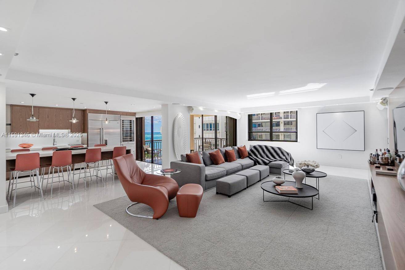 Bal Harbour, FL 33154,10175 Collins Ave #804