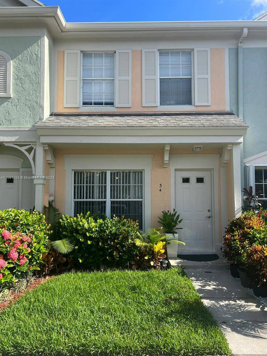 Weston, FL 33326,34 Key West Ct #34